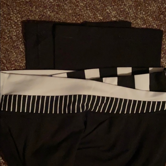 Lululemon pants. - Picture 2 of 3